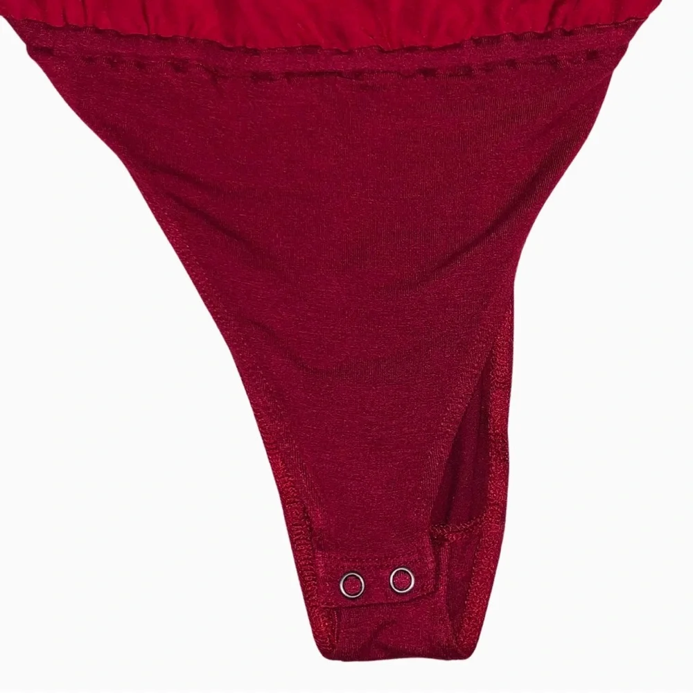 Abercrombie & Fitch Satin Cold Shoulder Bodysuit V Neck Maroon Layering Silky - Picture 7 of 12